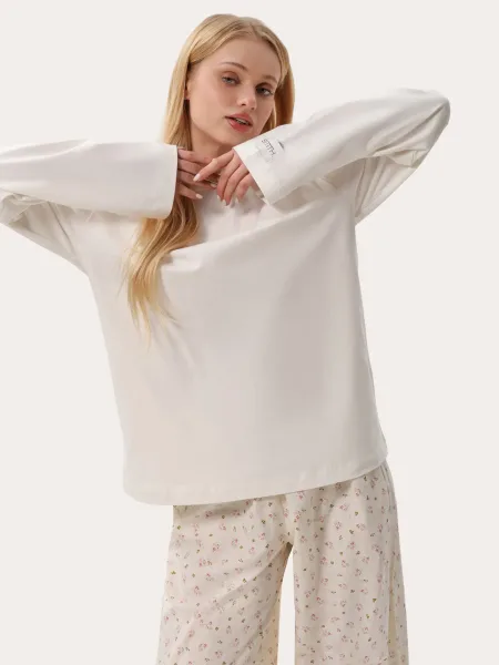 Maglia oversize a manica lunga color latte