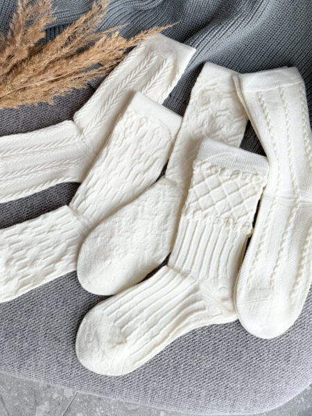 Set caldo: 5 paia di calze bianche in cashmere