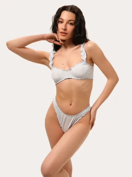 Delicato set di lingerie in cotone azzurro chiaro