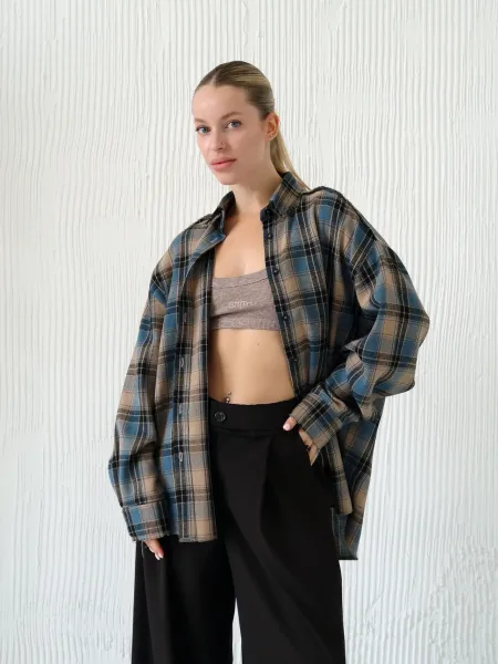 Camicia oversize a quadri — beige e blu