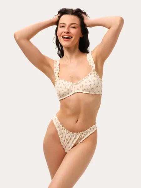 Delicato completo di lingerie in cotone con motivo floreale