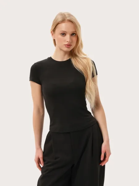 T-shirt slim semi-trasparente nera