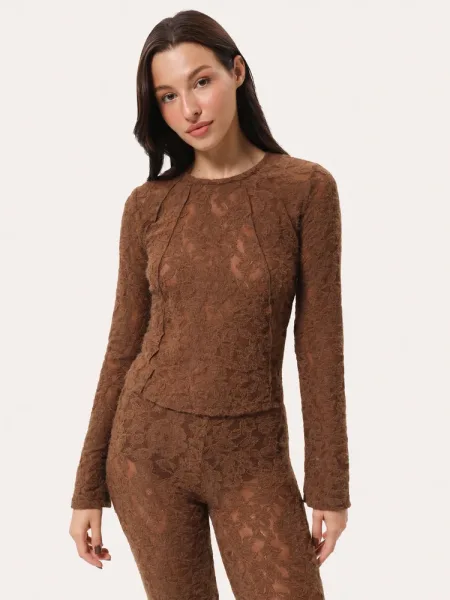Maglia slim caramello a maniche lunghe in pizzo testurizzato effetto fluffy