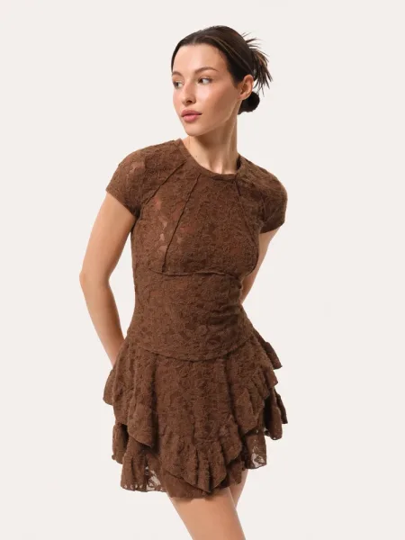 T-shirt caramello in pizzo testurizzato effetto fluffy