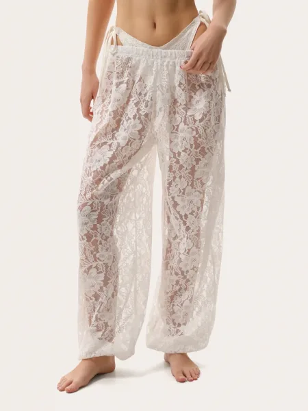Jogger in pizzo color latte