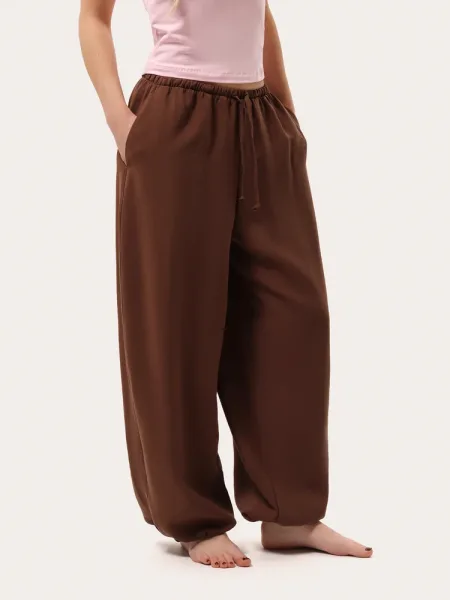 Pantaloni estivi marroni in modal con coulisse