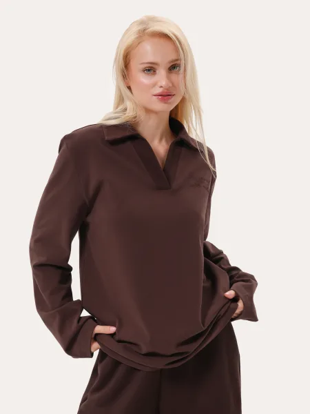 Longsleeve polo oversize con ricamo – cioccolato