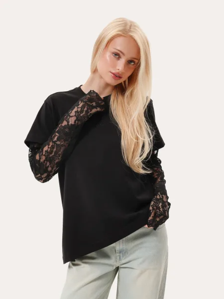 Long sleeve oversize con maniche in pizzo e fondo asimmetrico – nero